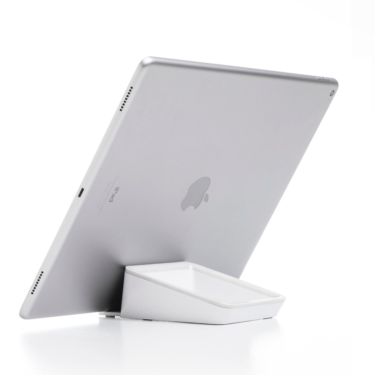 Bluelounge_CASA_white_ipad_pro_12.9_7b46df40-f88b-4f2b-b194-ede2a4d8474c.jpg